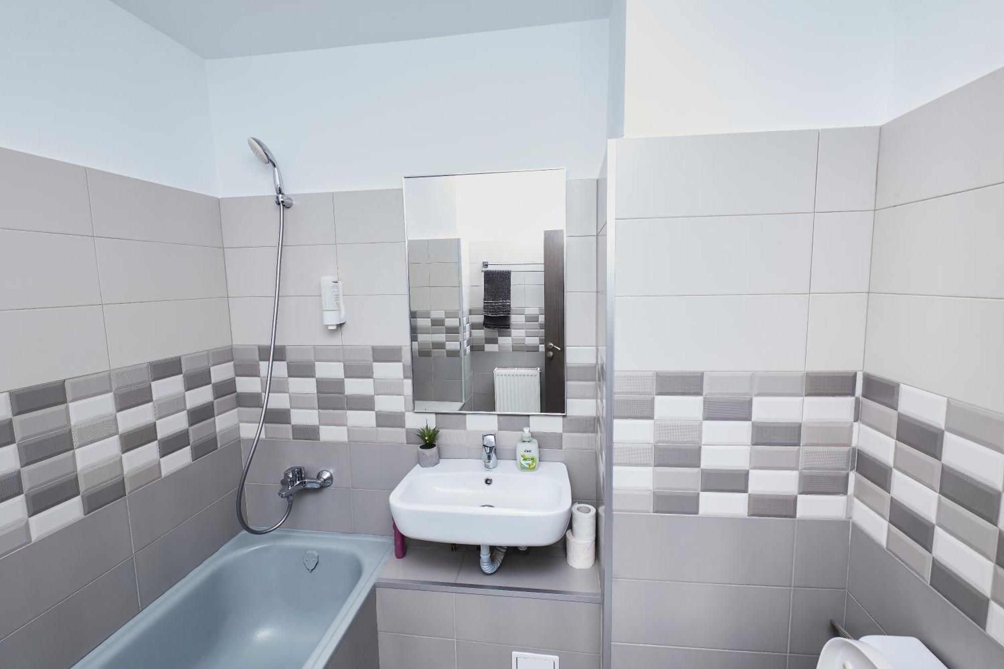 Marcos Apartments - Self Check-In Resita Ngoại thất bức ảnh